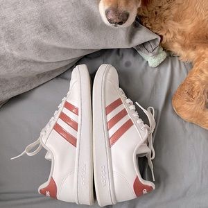 Adidas 8 pink strata Grand Court Cloudfoam comfort sneakers